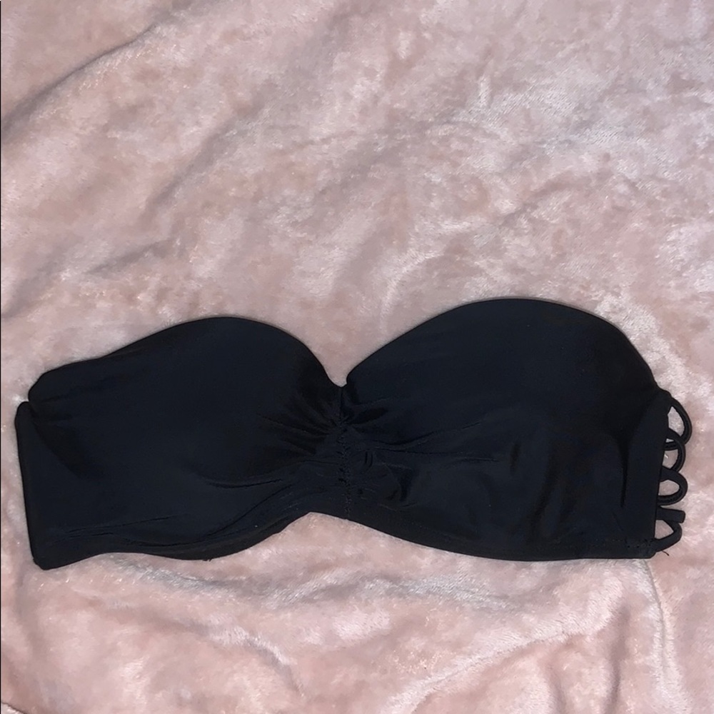 Black bikini top
